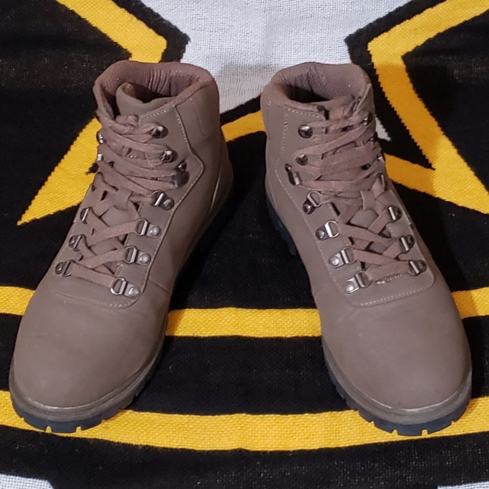 Lugz Pine Ridge Water Resistant Boot
